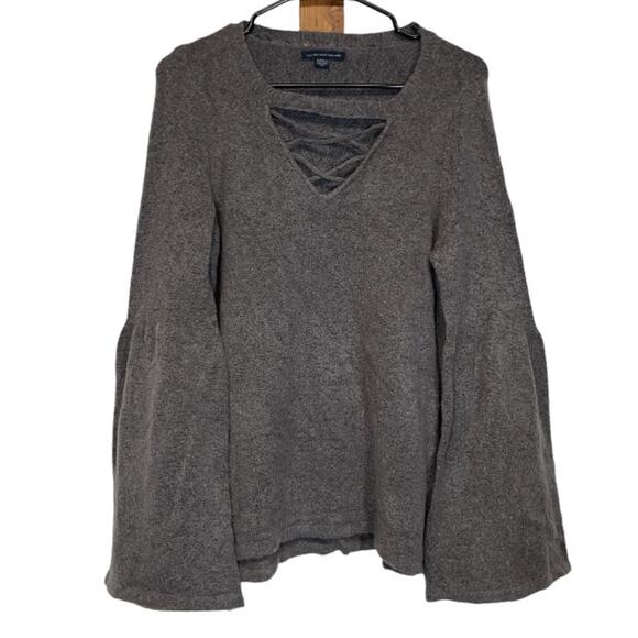 American Eagle Gray Boho Lace‎ Up Long Bell Sleeve Sweater Size XS - Picture 1 of 8